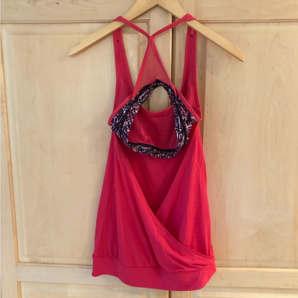 🌸 Lululemon Racerback Tank with Built-In Bra 🌸 - Picture 8 of 10